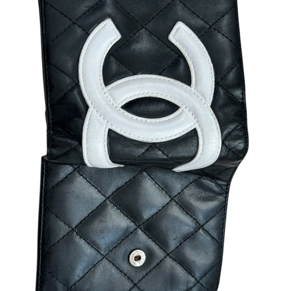 Chanel Cambon Clasp Wallet - Picture 10 of 10